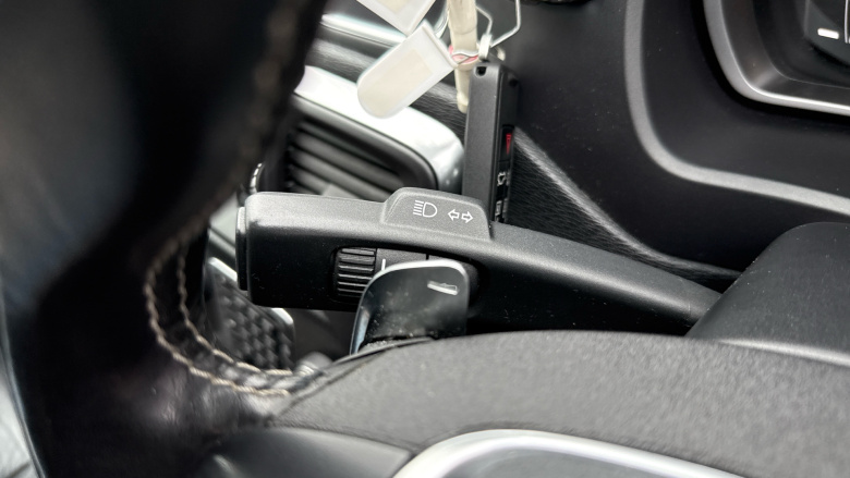 Volvo V40 T3 [152] R DESIGN Edition 5dr Geartronic Petrol Hatchback